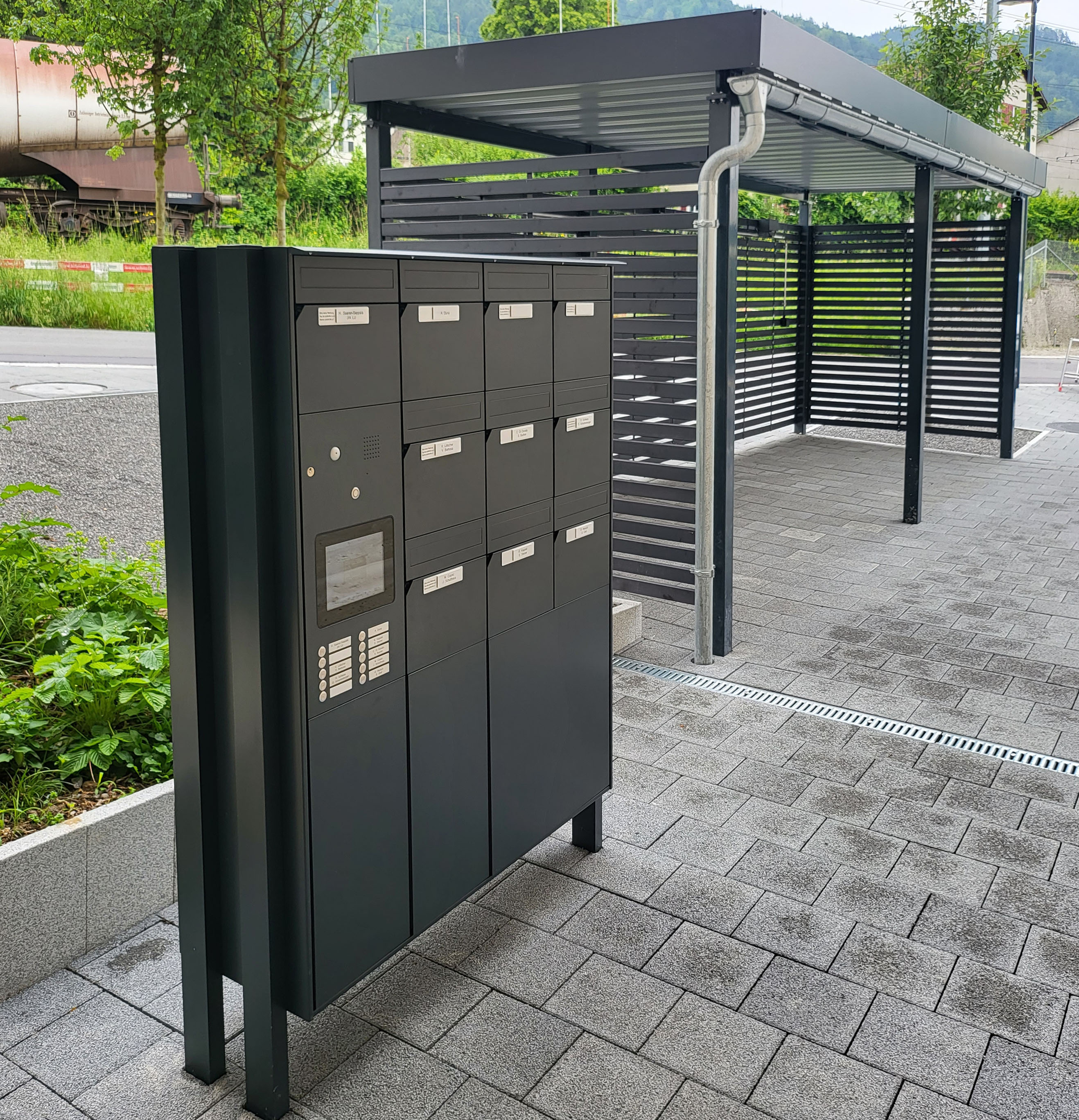 With Metallbau Schlaue Box schraeg