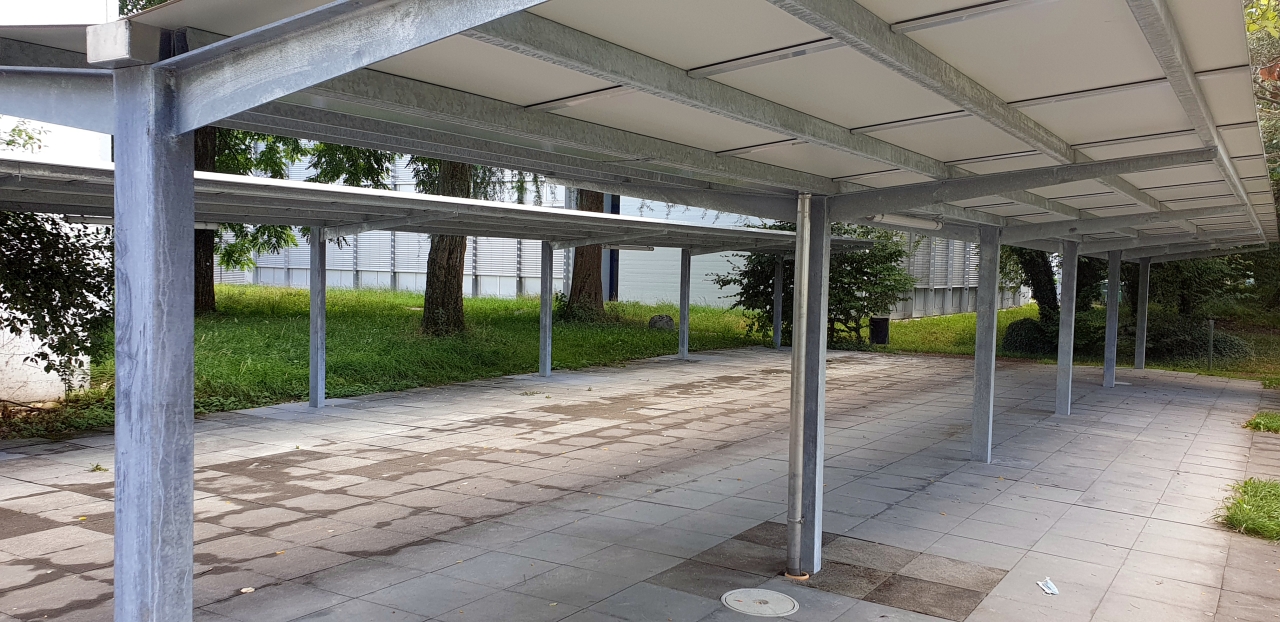 200815 Velounterstand Kantonsschule Alpenquai k3